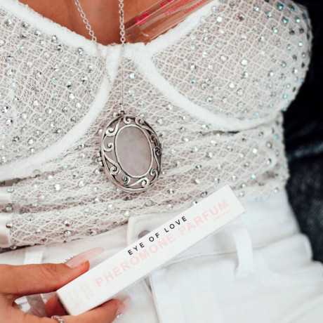 Feromonisuihke Naisille - Hajusteeton, 10 ml - Eye Of Love | EYE OF LOVE | Feromoni hajuvedet